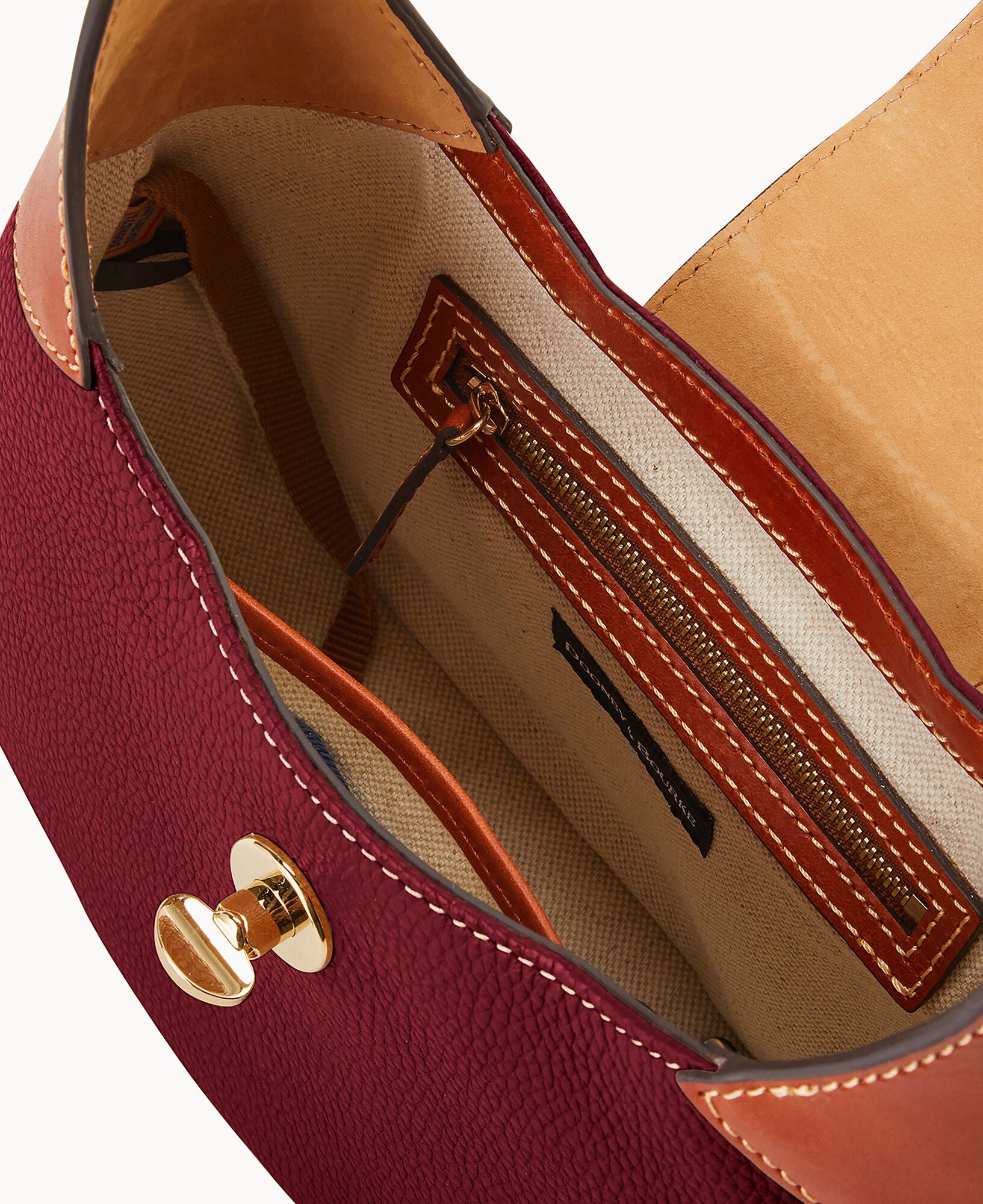 Pebble Turnlock Hobo 26 - Image 8