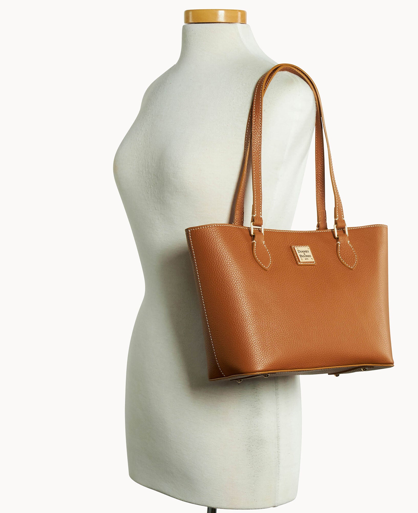 Lucca Leather Small Jessie Tote - Image 10