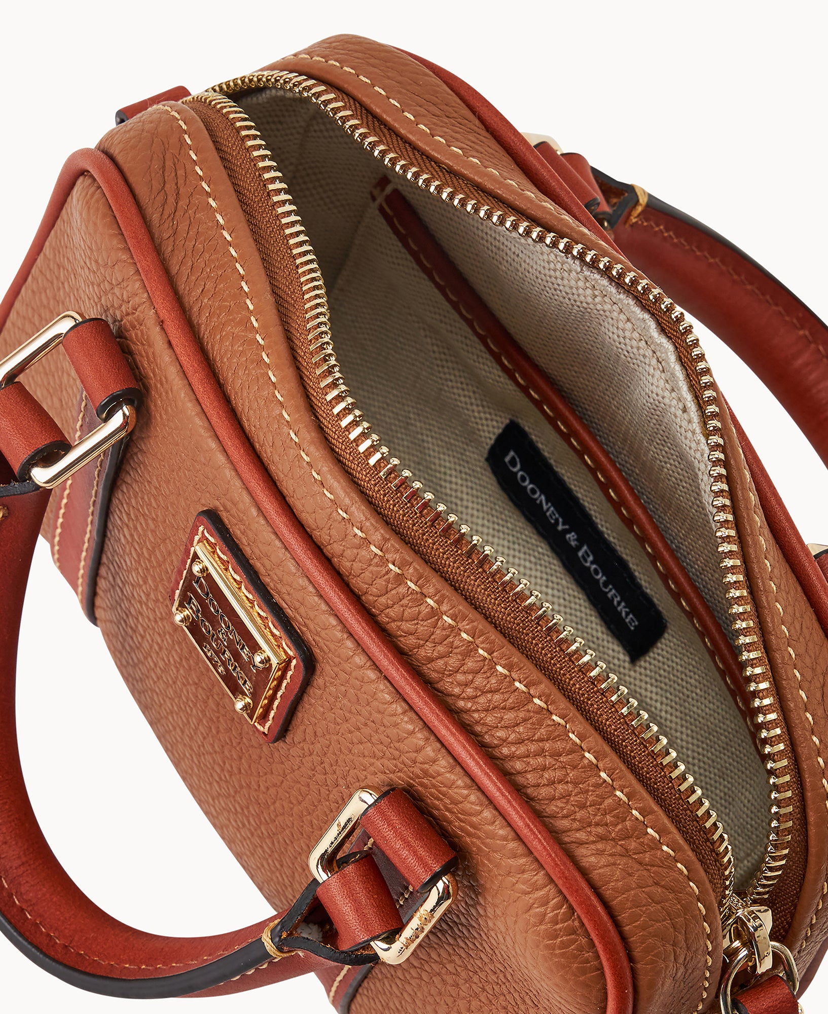 Pebble Grain Satchel 20 - Image 15