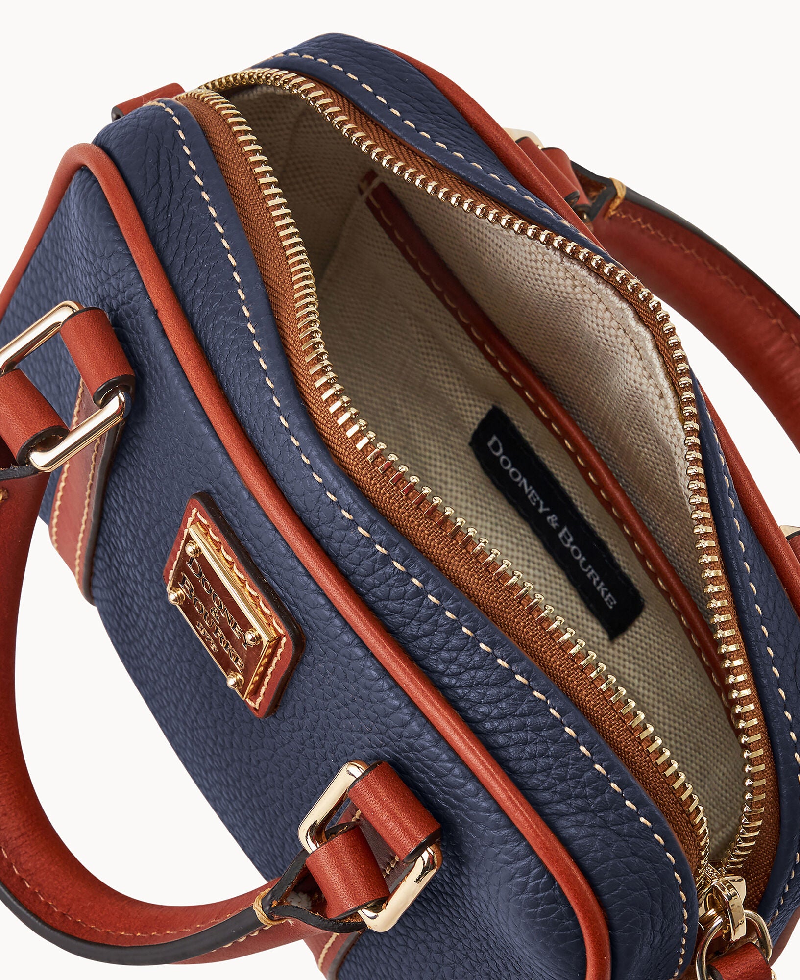 Pebble Grain Satchel 20 - Image 19